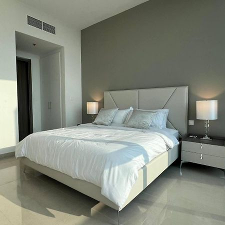 Luxury Sea Front 1 Bedroom Apartment Swimming Pool - Beach - Gym Ras al-Khaimah Buitenkant foto